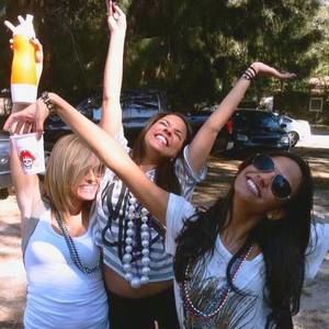 Meet your Posher, Lucy